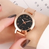 Montre à quartz avec chiffres en chiffres romains pour femmes