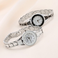 Montre à quartz de mode pour dames Bracelace Watch