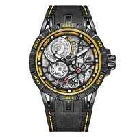 Montre à quartz pour homme avec bracelet en cuir 3ATM Montre-bracelet de conception évidée pour hommes et garçons