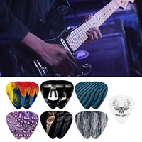 Muspor MX0299D 13 médiators cellulo d pour guitare