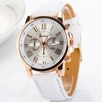 Quartz des femmes élégantes montres en cuir PU Casual Wristwatch pour dames dames montres élégance montres