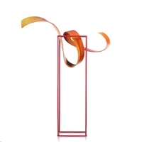 Résumé Sculpture en métal moderne d