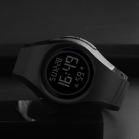SKMEI 5ATM Sport résistant Sport Watch Étudiants Montre rétro-éclairage Montre-bracelet Homme Chronographe Alarme