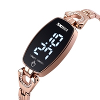 SKMEI femmes LED montre numérique femme mode montre-bracelet heure affichage de la Date 3ATM étanche dames montre avec bracelet en acier inoxydable