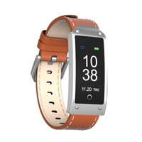 Smart Sport Bracelet Fitness Tracker Smart Bracelet 0, 96 pouces TFT Couleur Écran Bande en Cuir BT 4.0 Smart Band Podomètre Fréquence Cardiaque Surveillance de la Pression Du Sommeil Moniteur Appel Message Rappel Caméra À Distance pour iOS Android Sm