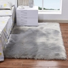Tapis moelleux en laine de peau de mouton de forme rectangulaire avec une peluche ultra douce