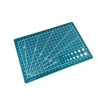 Tapis rotatif auto-cicatrisant pour planche à découper en PVC