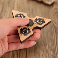 Tri Fidget main Finger Spinner Spin Widget focus Toy EDC Pocket Desktoy Triangle cadeau en bois pour le TDAH Enfants Adultes