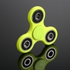 Tri Fidget main Finger Spinner Spin Widget Mise au point Jouet de haute qualité Ayant EDC Pocket Desktoy Triangle cadeau pour les adultes TDAH enfants lumineux rougeoyant dans The Dark Compact Stress soulager l