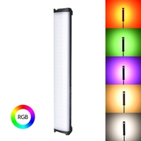 YONGNUO YN360Mini Baguette de lumière vidéo LED RVB portable polychrome 10W 2700K-7500K Luminosité Écran TFT à intensité variable 31 Effets Système sans fil 2.4G Connexion BT avec batterie rechargeable 2600mAh Couverture souple Grille Sac de transp