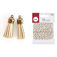 2 mini pompons en su