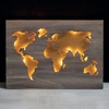 Carte du monde en bois