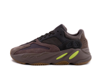 Yeezy 700 "Mauve"