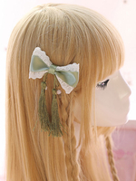 Accessoire de cheveux Lolita vert pâle en épingle à cheveux avec dentelle et pompon Déguisements Halloween