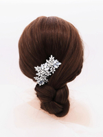 Accessoires de cheveux en métal peigne de mariage de casque de strass à la main pour la mariée