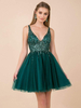 Avec la robe de soirée verte col en V sans manches dos nu courte robe de soirée courte en dentelle de tulle en tulle