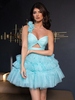 Avec robe de soirée courte asymétrique en tulle à fleurs