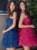 Avec robe de soirée courte en tulle découpé avec décolleté court