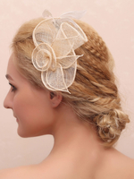 Beau Coiffure de mariage Fleur de cheveux écru blanc en tulleCoiffure de mariage