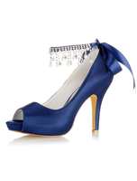 Belle chaussure de mariée en fausse soie bleu foncée à talons aigus avec ruban escarpins