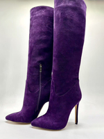 Bottes hautes en daim à bout pointu et à talons hauts avec fermeture éclair