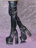 Bottes hautes gothiques noires pour femmes bottes au-dessus du genou à talons hauts et détails métalliques