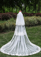 Cathédrale de mariage voiles dentelle appliques bord Tulle à trois niveaux cascade voiles avec peigne (longueur 300cm)