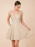 Champagne Robe De Bal Polyester Col En V A-Ligne Sans Manches Dos Nu Perlé Robes De Soirée Courtes