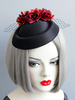 Chapeau de Mariage Noir Satin Fleurs Détail Accessoires Cheveux