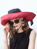 Chapeau de raphia noir et rouge Déguisements Halloween