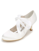 Chaussures de mariage blanc Satin Round Toe lacent des chaussures de mariée femmes Talons chaton