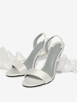 chaussures de mariage blanches; chaussures de bal; sandales de remise de diplôme