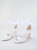 Chaussures de mariage en satin avec nœuds blancs et bout ouvert et talon épais