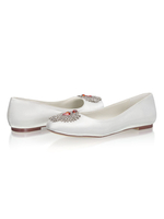 Chaussures de mariage plates Satin Bout rond Chaussures de mariée confortables avec strass