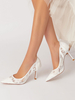 Chaussures de mariée en dentelle brodée à bout pointu et talon aiguille