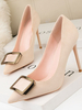 Chaussures de soirée à talons hauts pour femmes en cuir suédé; bout pointu; talon aiguille; détails en métal abricot; chaussures de soirée