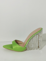 Chaussures de soirée vertes avec strass et pompons mules à talons hauts et bout ouvert