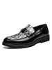Chaussures mocassins pour hommes à la mode en cuir PU à bout rond et détails en métal à enfiler sur des chaussures noires