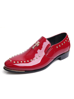 Chaussures mocassins pour hommes confortables en cuir PU Détails en métal Chaussures décontractées en cuir PU à enfiler