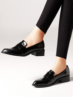 Chaussures noires pour femmes avec bout pointu et chaussures décontractées