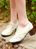 Chaussures Oxford blanches Femme Richelieu à lacets bout rond