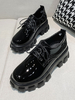 Chaussures plates en cuir verni à bout rond pour femmes
