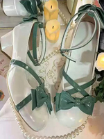 Chaussures Sweet Lolita Escarpins Lolita à talons épais en cuir PU avec nœuds verts et blocs de couleurs