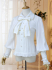 Chemise classique Lolita Chemisier lolita blanc en mousseline avec dentelle Déguisements Halloween