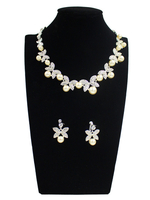 Coiffes Accessoire De Mariage Outfit Oreille Goujons Collier Strass Perle Accessoires De Cheveux De Mariée