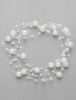 Coiffure bandeau de mariage avec perles
