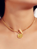 Collier en or avec pendentif pièce de monnaie