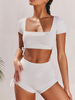 Combinaisons de sport pour femmes - Top court à manches courtes carré Nefck blanc avec short