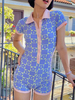 Combishort pourpre Imprimé floral Col rabattu Manches courtes Boutons Combishort dété droit en polyester extensible