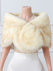 Couverture de mariage en fausse fourrure hauts beiges couverture de mariée